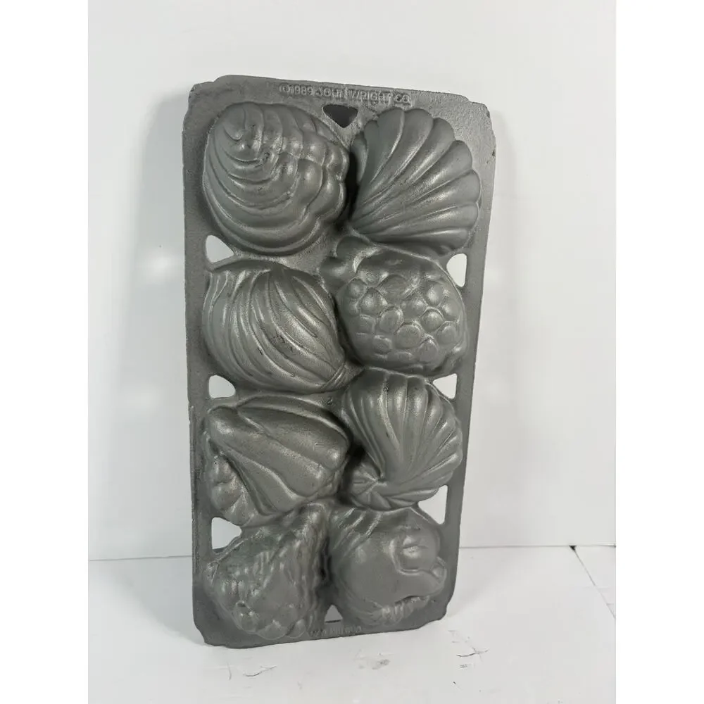 John Wright Co Cast Iron 1989 Seashell Baking Cake Bread Pan Mold USA